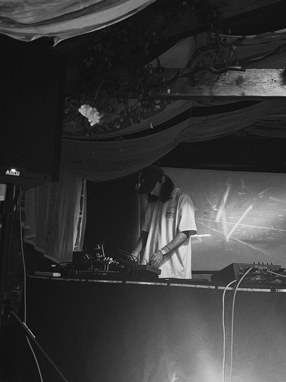 Ewan performing live